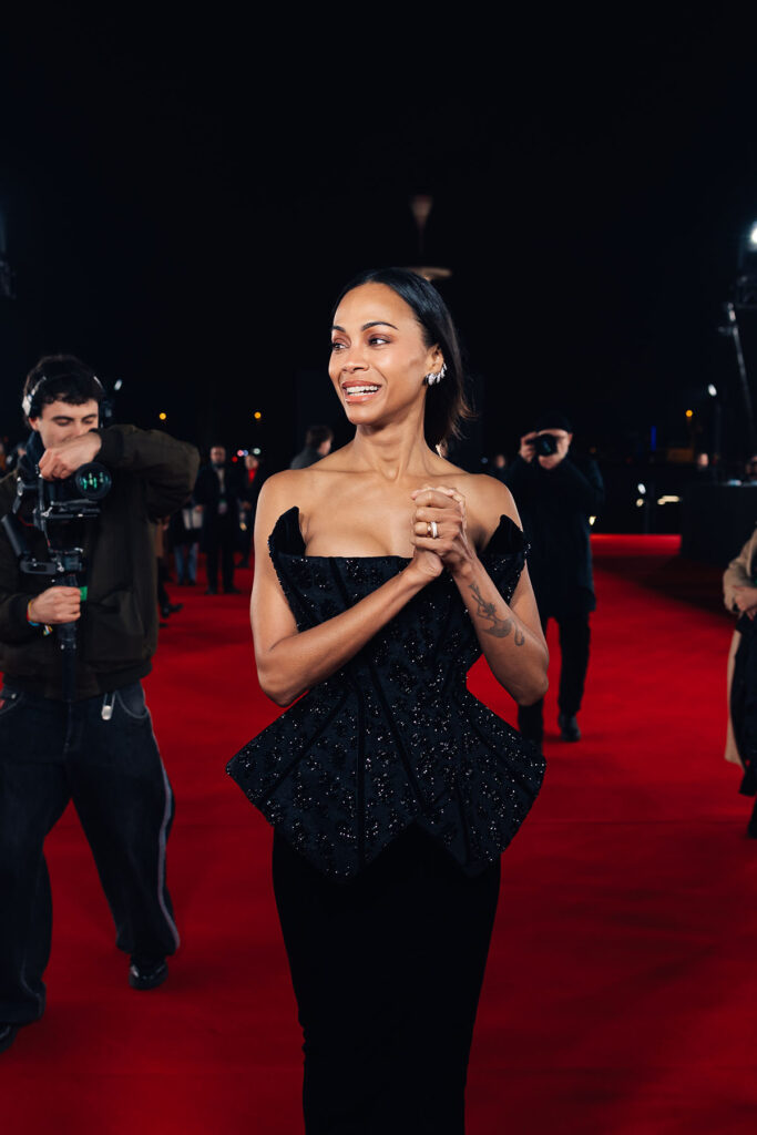Zoe Saldana attends the European Premiere of 20th Century Studios "Avatar: Fire and Ash" Zoe Saldana Wore Balmain To The 'Avatar: Fire And Ash' European Premiere, Zoe Saldana, Avatar: Fire And Ash European premiere, Balmain Pre-Fall 2025, Boulogne-Billancourt red carpet, Balmain corset dress, Cartier jewellery, Zoe Saldana red carpet