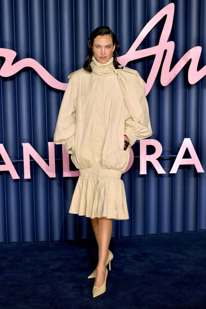 Alexa Chung Chloé Spring 2026, Chloé trench dress, The Fashion Awards 2025 red carpet