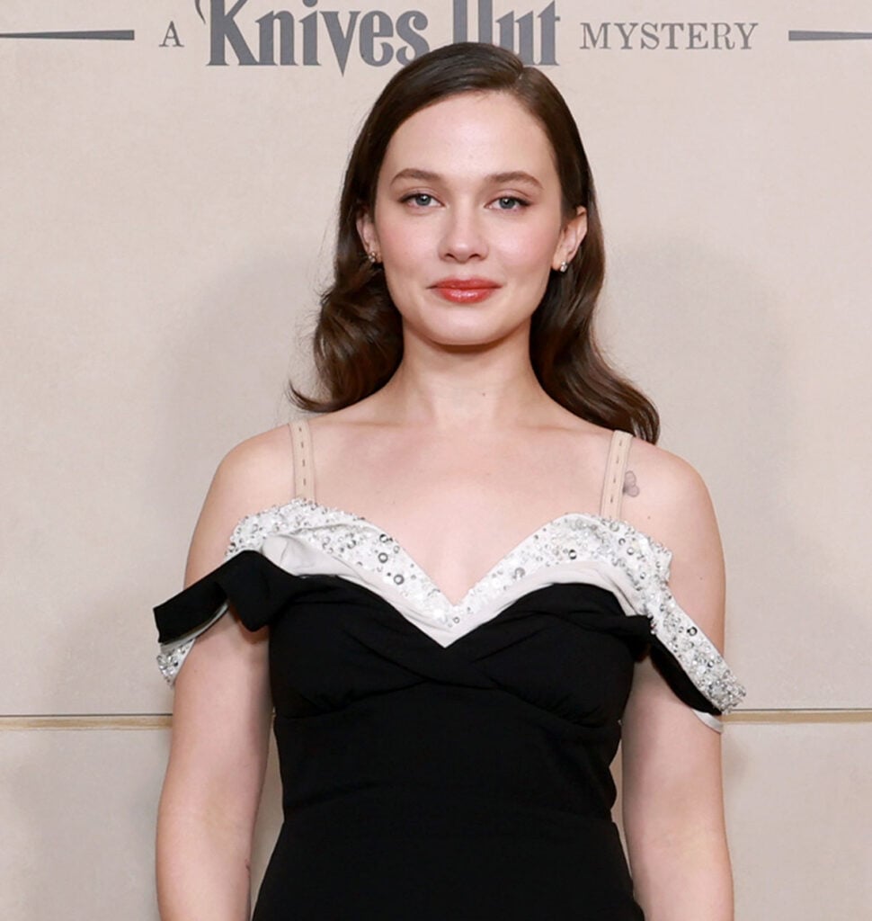 Cailee Spaeny, Cailee Spaeny Miu Miu, Wake Up Dead Man fan screening, Wake Up Dead Man red carpet, Knives Out Mystery, Miu Miu Fall 2025, Paris Theater NYC, celebrity style, New York screening fashion