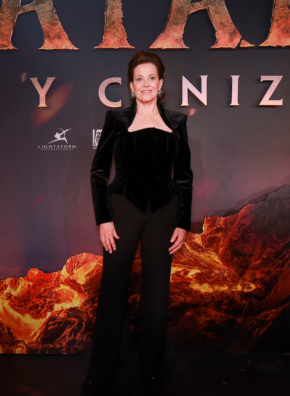 Sigourney Weaver Wore Mugler To The ‘Avatar: Fire and Ash’ Mexico City Premiere