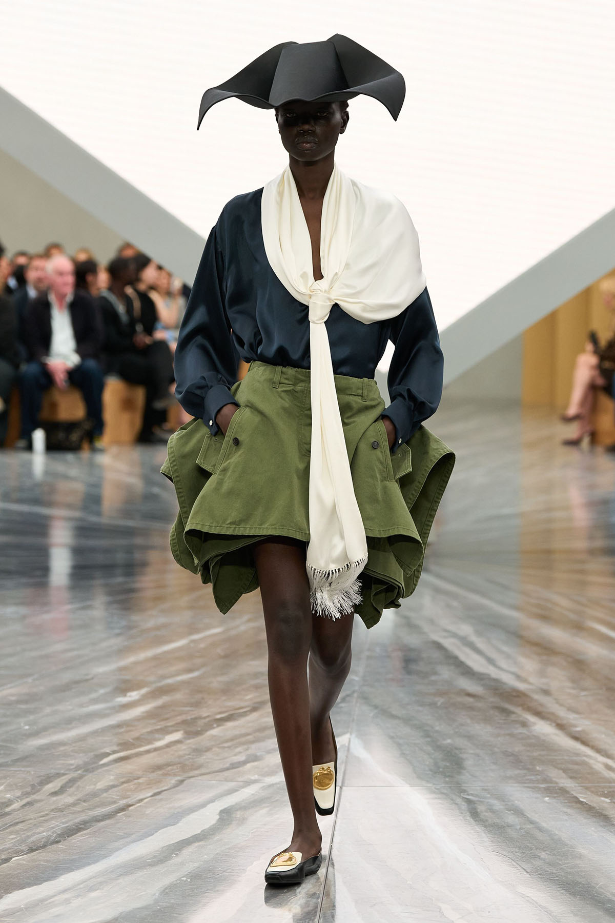 Priyanka Chopra's Dior Pirate Moment Misses - Red Carpet Fashion