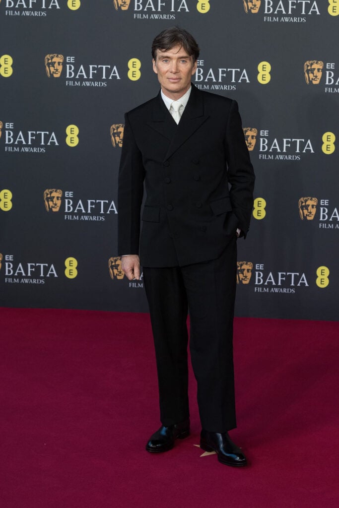 Cillian Murphy, Cillian Murphy BAFTAs 2026, BAFTAs menswear, custom Ferragamo double breasted suit, white shirt and tie trend, Rose Forde styling
