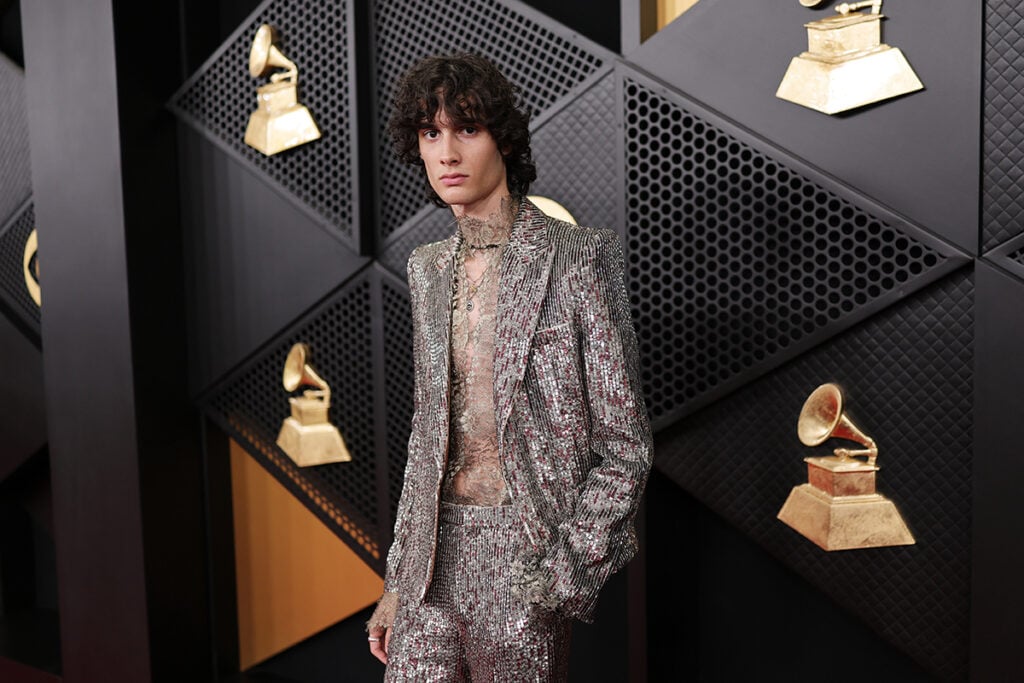 Sombr, 2026 Grammy Awards, Sombr Valentino, Alessandro Michele Valentino, Grammys red carpet fashion, Sombr performance look, menswear sequins, glam rock style