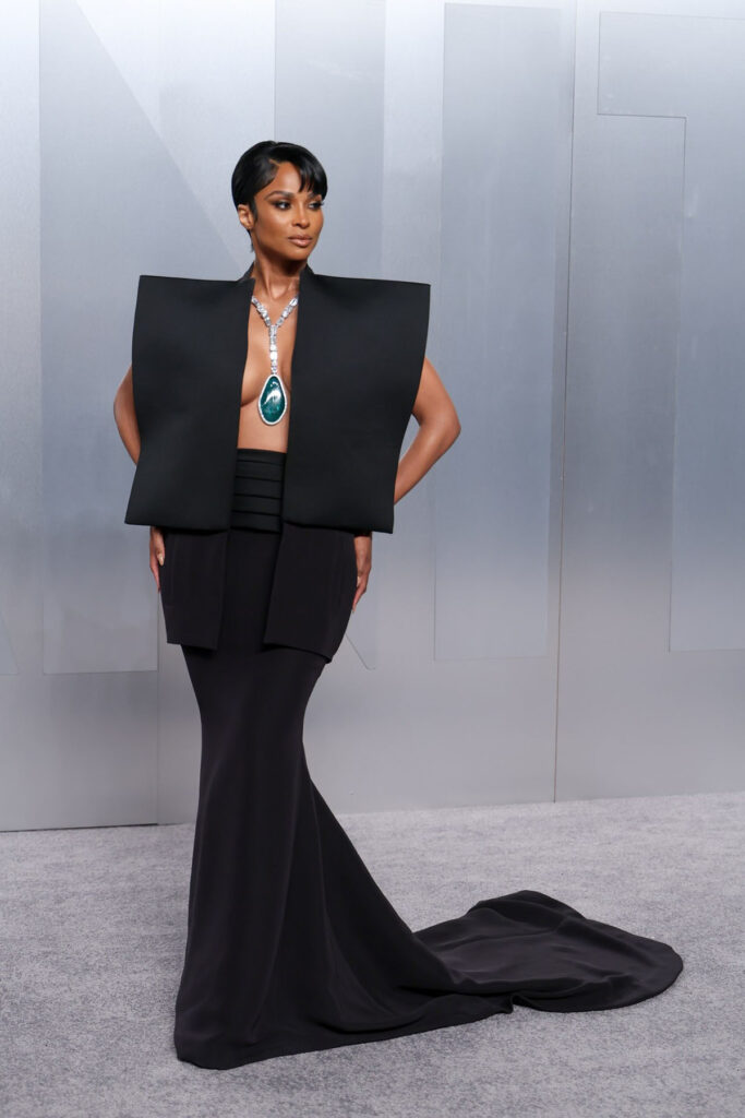 Ciara Vanity Fair Oscar Party 2026 Stéphane Rolland Couture gown, Ciara black sculptural gown Vanity Fair Oscar Party red carpet, Stéphane Rolland Couture Vanity Fair Oscar Party Ciara look