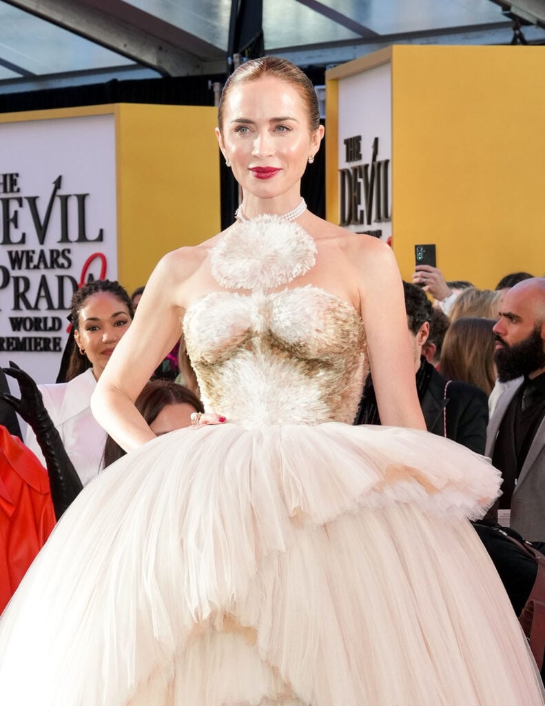 Emily Blunt The Devil Wears Prada 2 premiere
The Devil Wears Prada 2 red carpet Emily Blunt
Schiaparelli Haute Couture The Devil Wears Prada 2 premiere Emily Blunt