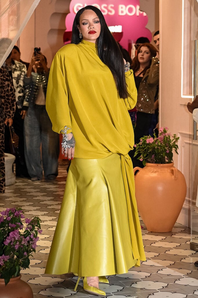 Rihanna Fenty Beauty Mumbai launch
Rihanna Mumbai red carpet Fenty Beauty
Rihanna Mugler Fall Winter 2026
Rihanna Alaïa Spring 2026
Fenty Beauty Mumbai event fashion
Rihanna Manish Malhotra jewellery Mumbai