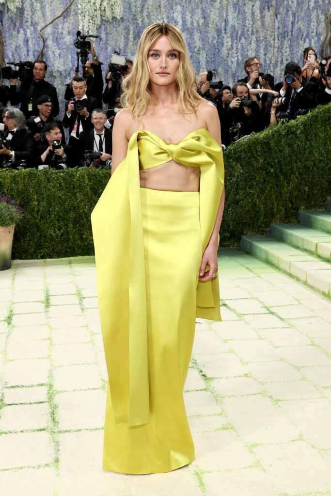Sarah Pidgeon in custom Loewe with draped bow detail at the 2026 Met Gala
