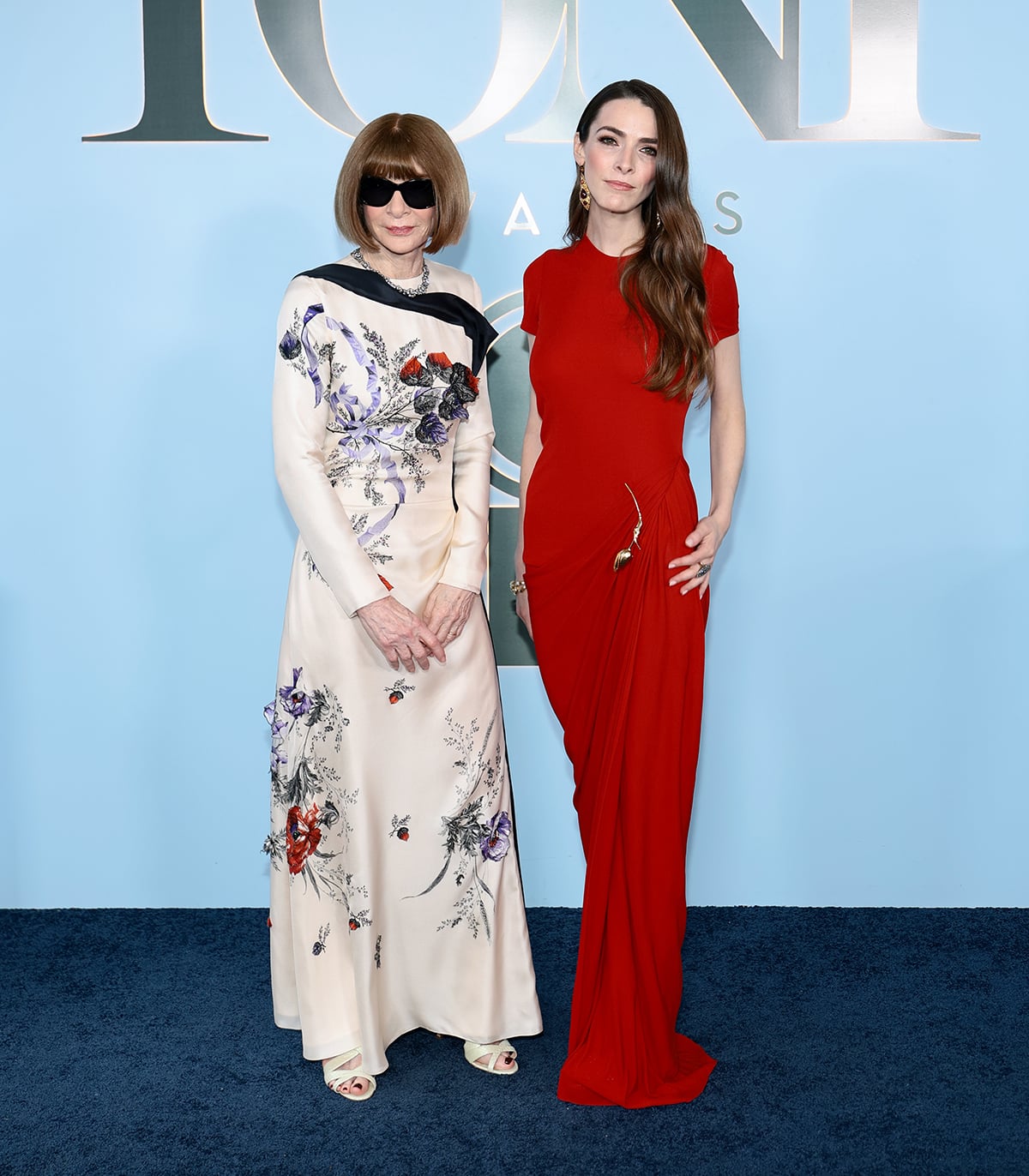 Anna Wintour And Bee Carrozzini Share A Bloom Moment At The Tony Awards