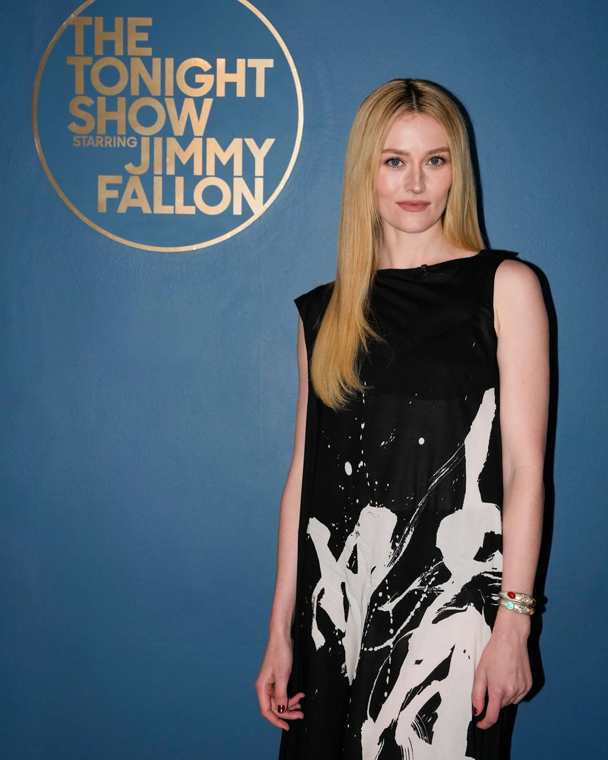 Sarah Pidgeon Wore Yohji Yamamoto On The Tonight Show Starring Jimmy Fallon