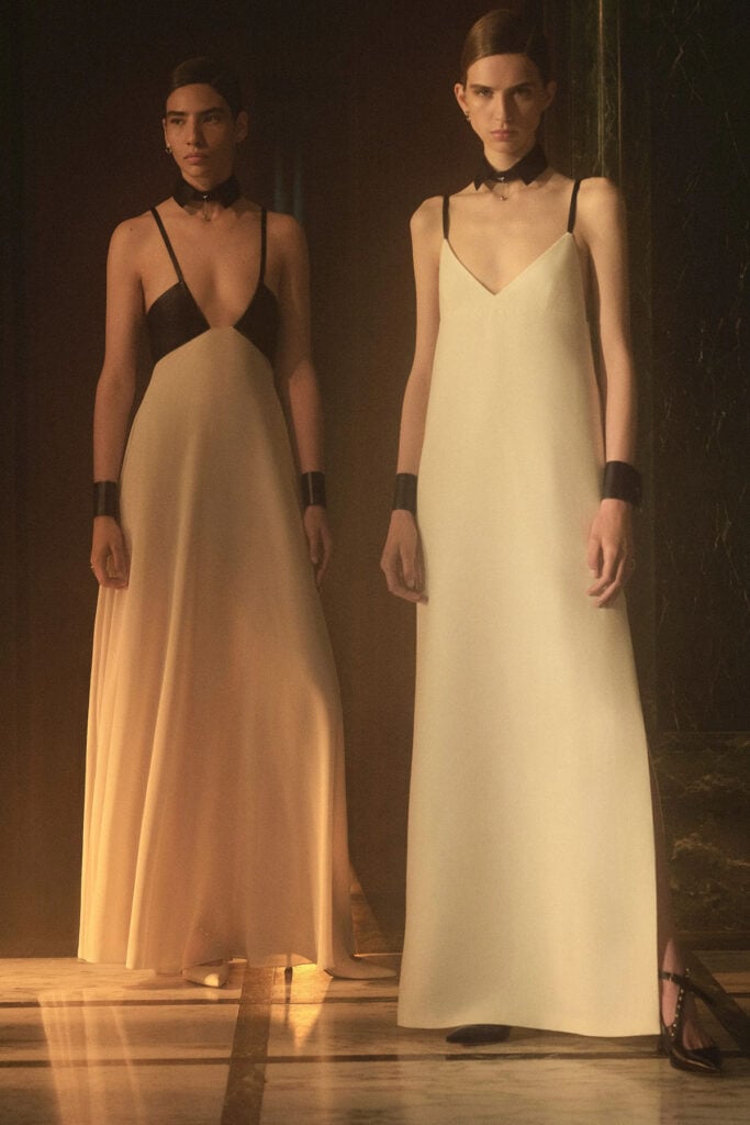 Fendi Resort 2027 gown featuring a black leather triangle bodice and floor-length neutral skirt.