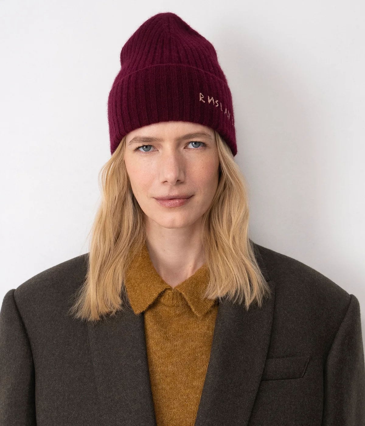 How to Style a Beanie This Autumn