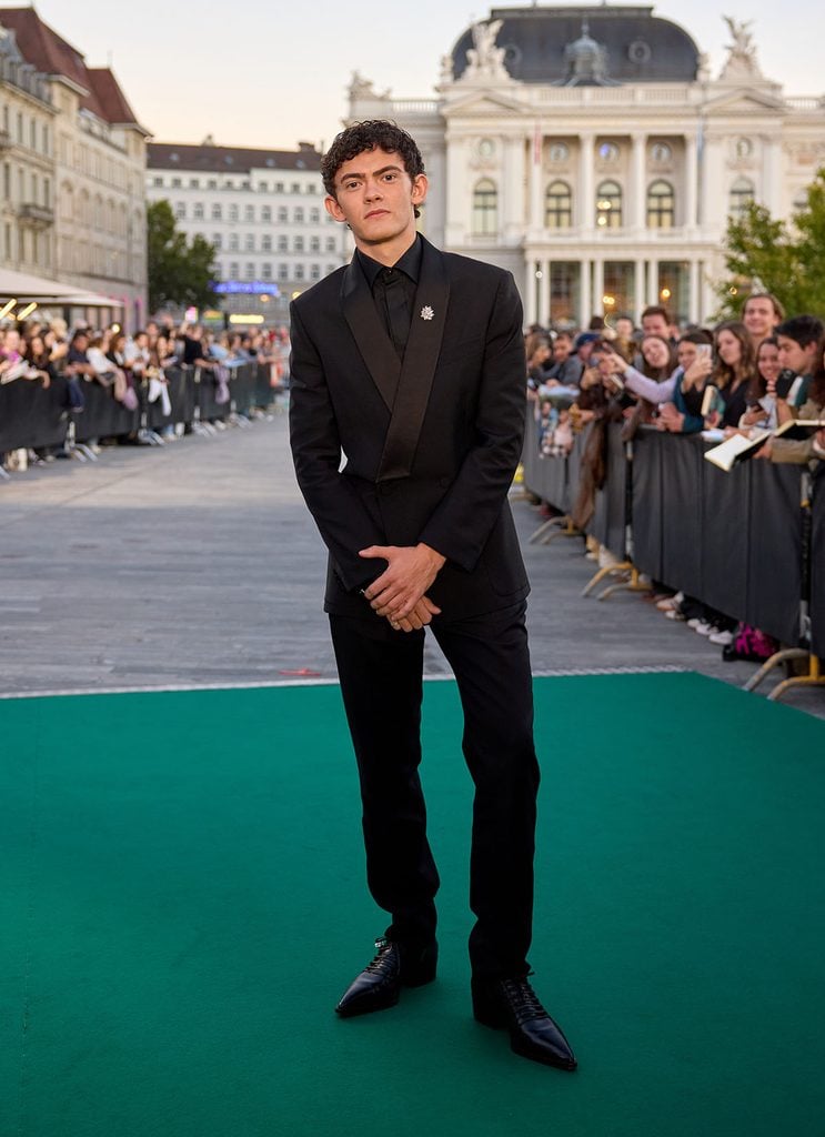 Joe Locke wears a black McQueen evening suit at the ‘Black Church Bay’ premiere during Zurich Film Festival.