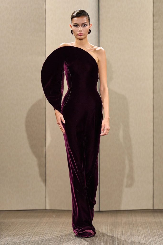 Burgundy velvet one-shoulder gown by Silvana Armani from the Armani Privé Fall 2026 collection.