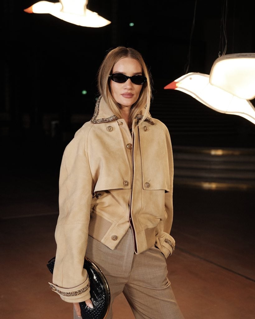 Rosie Huntington-Whiteley attends the Chanel Womenswear Spring/Summer 2027 in her favourite neutral colours.