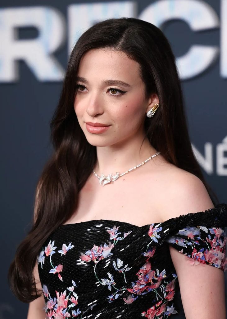 Close-up of Mikey Madison wearing Tiffany & Co. jewellery with her Dior Haute Couture gown at ‘The Social Reckoning’ Paris premiere.